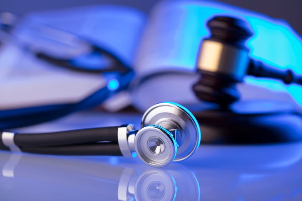 What Happens in a Medical Malpractice Lawsuit