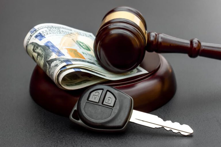 How Much Does a Lawyer Cost for a Car Accident in Chicago