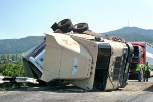 How Can Zayed Law Offices Personal Injury Attorneys Help After a Jackknife Accident in Chicago?