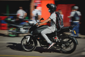 ¿Cómo pueden ayudarme los abogados de lesiones personales del despacho Zayed Law Offices Personal Injury Attorneys si resulté herido en un accidente de moto en Joliet, IL?