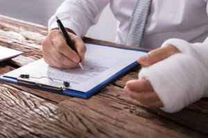 ¿Por qué debería contratar a Zayed Law Offices Personal Injury Attorneys para que lleven mi caso de lesiones personales en Miami?