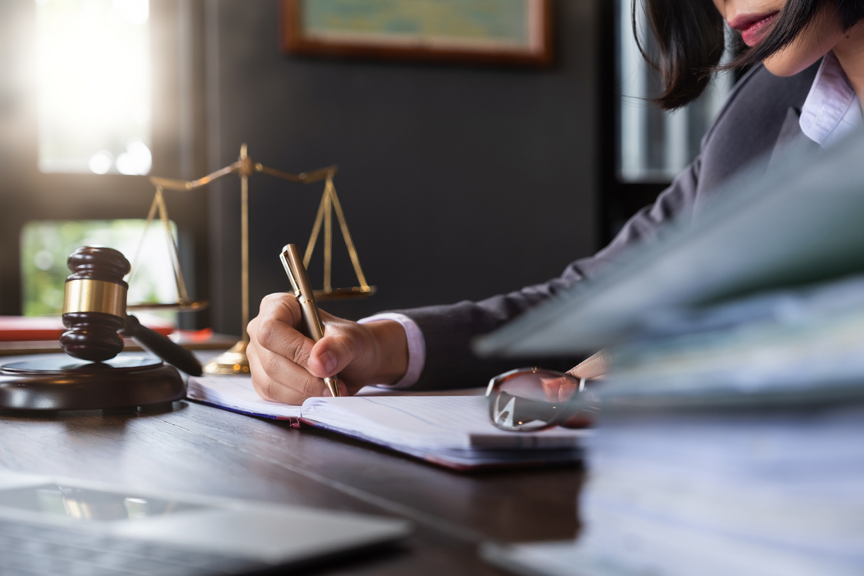 Should I Hire a Lawyer After a Minor Car Accident in Miami?