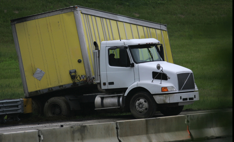 What Are the Most Common Jackknife Truck Accident Causes and Injuries?